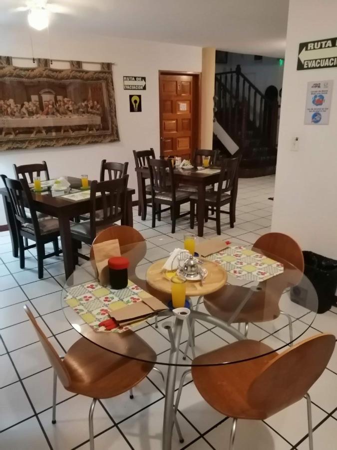Novohostal B&B Guatemala City Ngoại thất bức ảnh